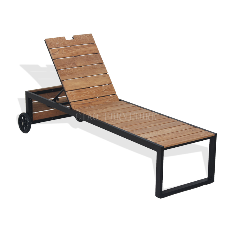Hotel-Einzelbett aus Aluminium mit Holzmaserung im Freien